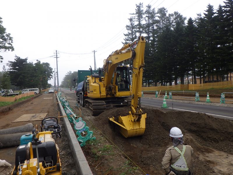 車道路床掘掘削状況