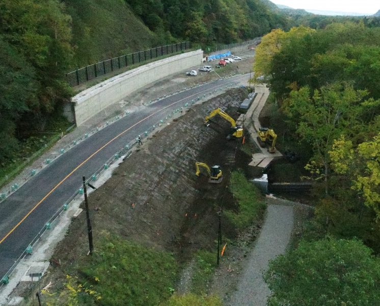 道路土工（切土法面整形工）