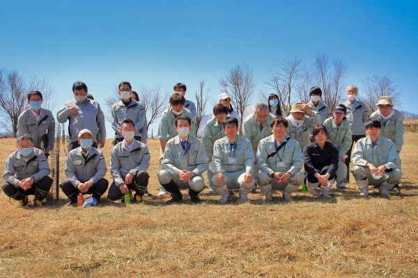 八千代公共育成牧場で桜の植樹を行いました